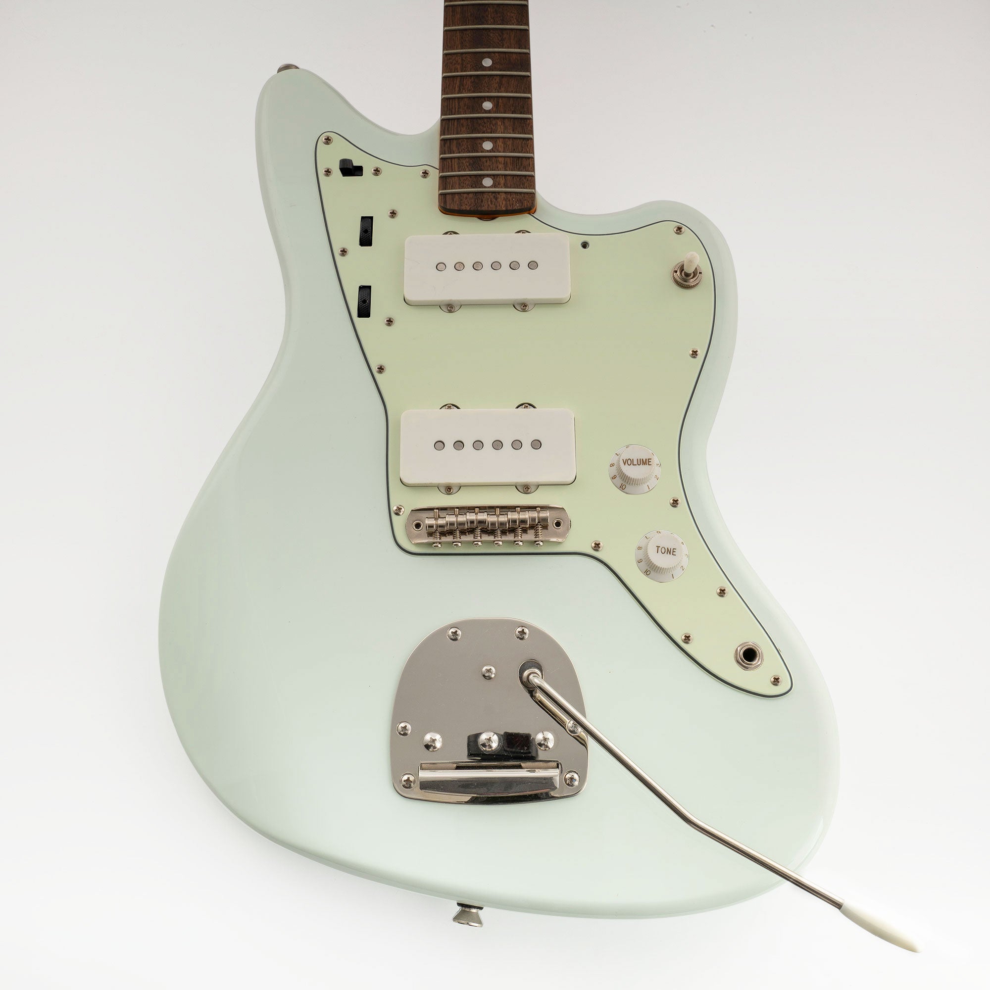 Musiclily Pro 13-Hole Guitar Pickguard for USA Vintage 60s Jazzmaster and SQ Classic Vibe, 3Ply/ 4Ply