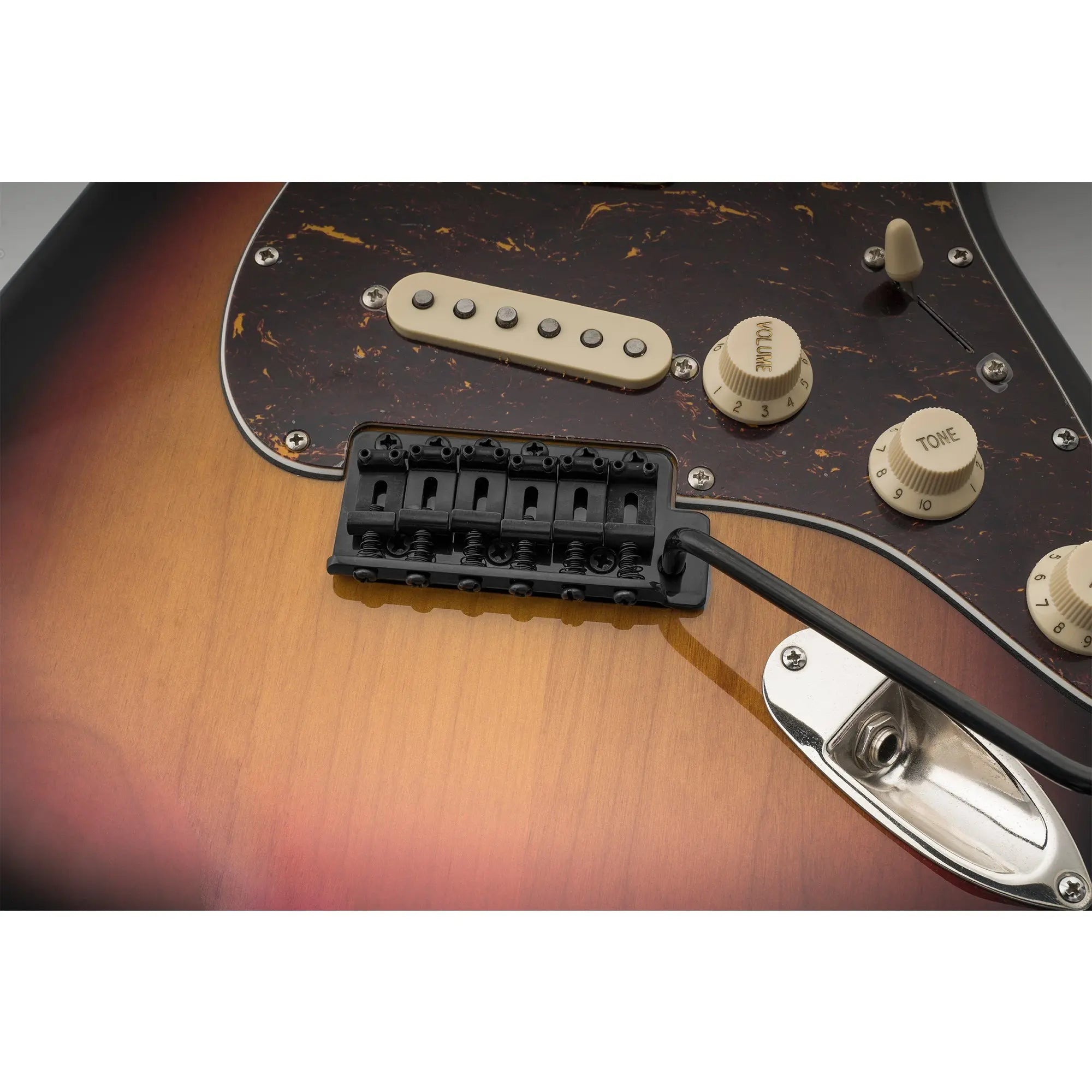 Application of musiclily pro vintage style guitar 56 5mm2 7 32 inch steel saddles tremolo bridge for vintage fender american strat style electric guitar mx1530p