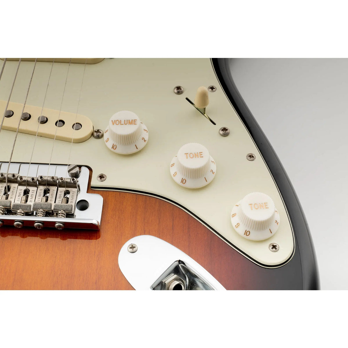 Application of musiclily pro inch size fine 24 splines guitar tone volume control knobs for usa made strat style electric guitar 2 pcst1v mx1563 2mx1564p