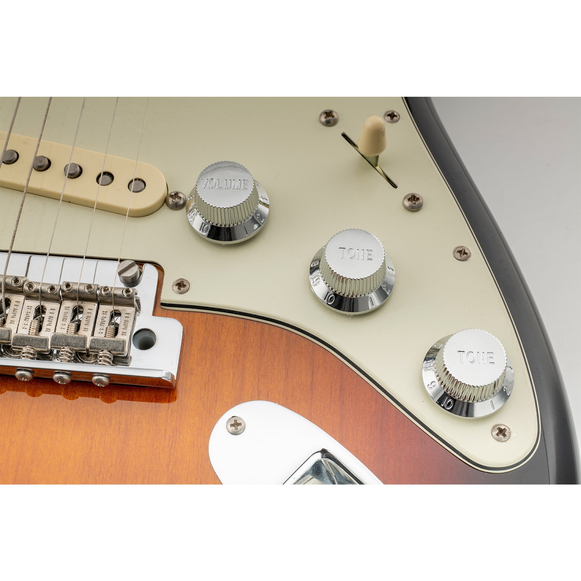 Musiclily Pro Zoll-Größe feine 24 Splines Gitarren-Ton- und Lautstärkereglerknöpfe für amerikanisch hergestellte Strat-Style-Elektrogitarren, Set von 2T1V
