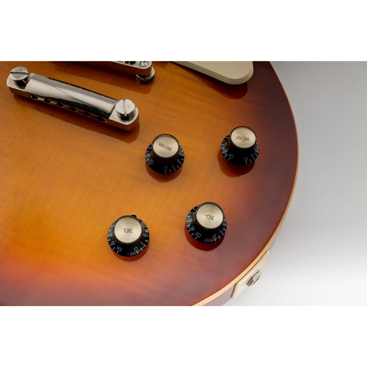 Musiclily Pro Zoll-Größe feine 24-Zahn-Rückenfeder-Kupplungen Top-Hut Glockenknöpfe Ton- und Lautstärkereglerknöpfe für US-amerikanische LP-SG-Style-Elektrogitarren, Set von 2T2V