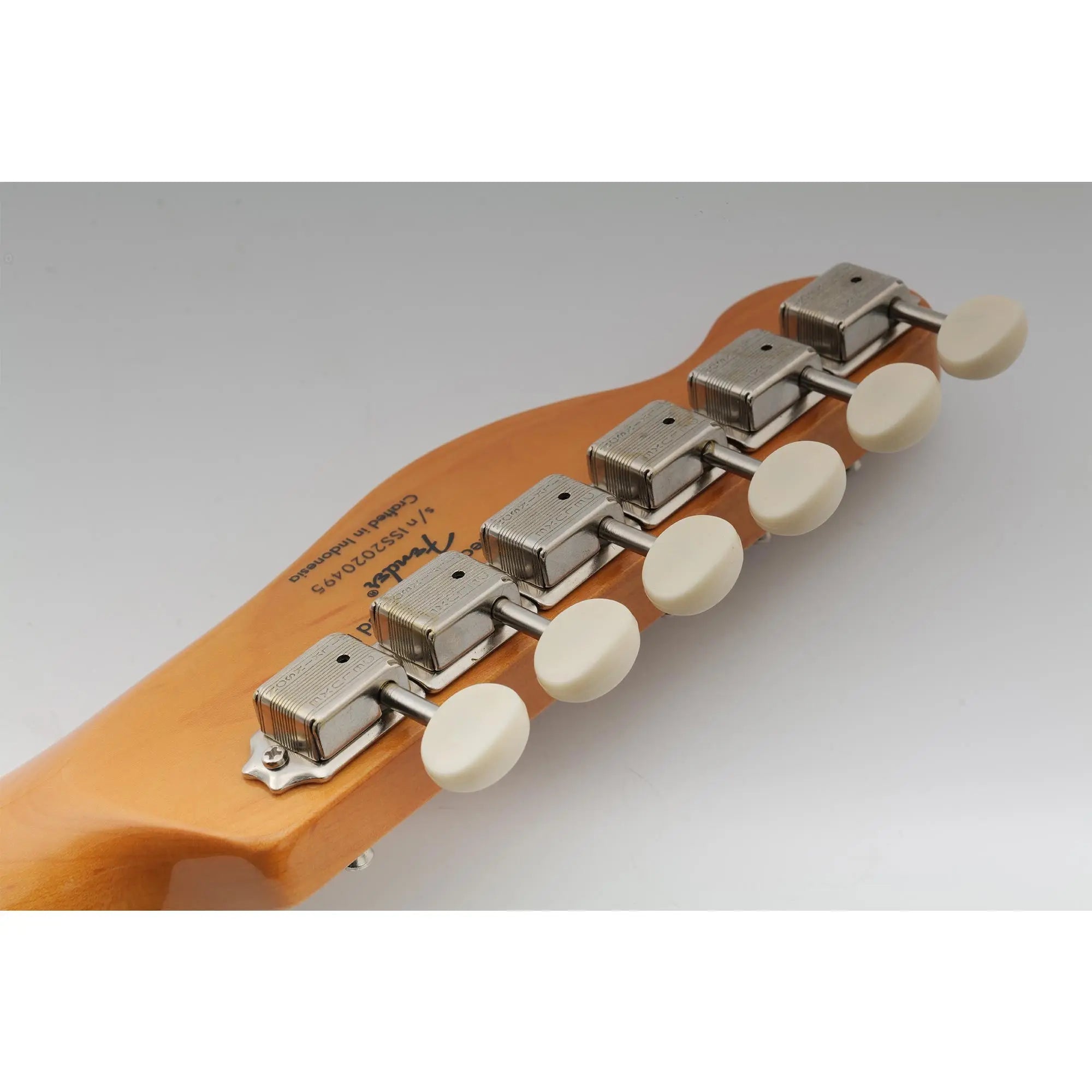 Application of wilkinson vintage deluxe guitar tuners split shaft 6 in line tuners machine heads tuning pegs keys set for classic vibe fender strat tele style mx1751p