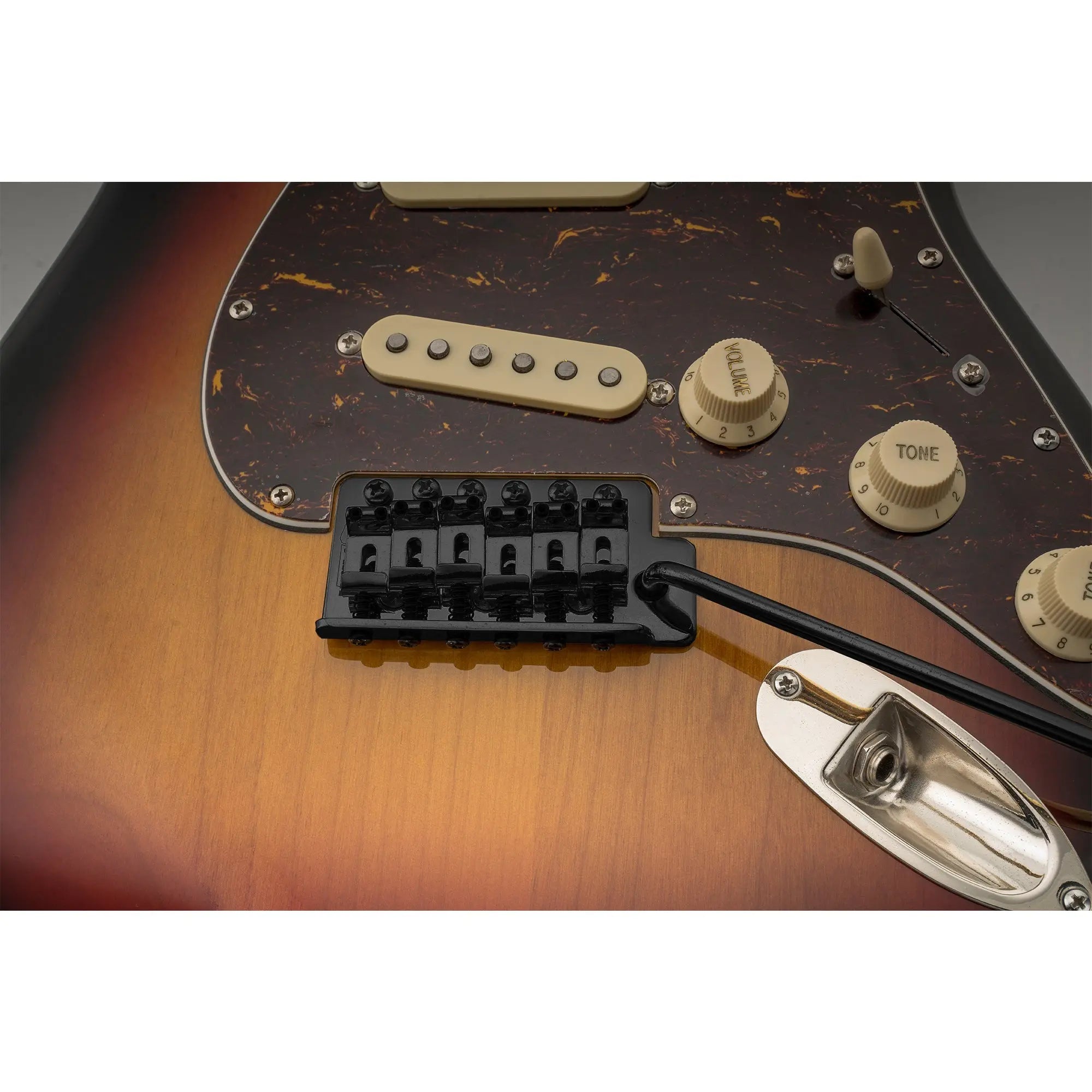 Application of wilkinson m series 52 5mm2 1 16 inch string spacing 6 screw vintage bent saddle guitar tremolo bridge with push in arm 36mm block for strat style electric guitar mx1790p