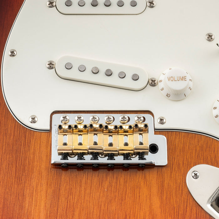 Musiclily Pro 10.8mmピッチ 鋼製 ヴィンテージ トレモロブリッジサドル Stratストラトエレキギター用 ブラック (6個セット)