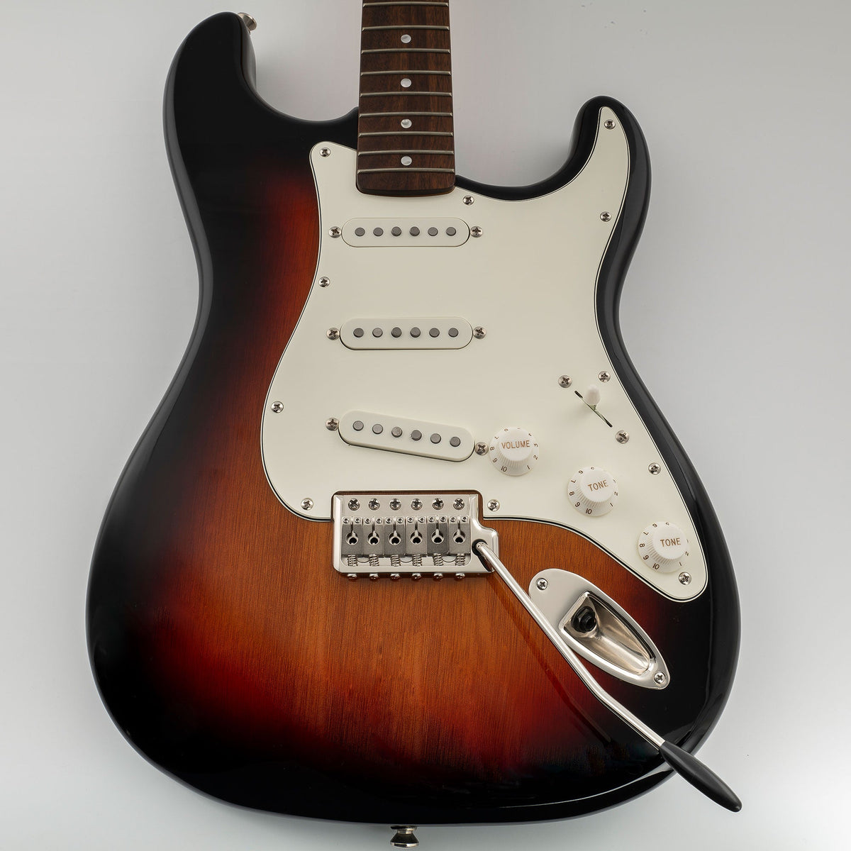 Musiclily Ultra BV005 52,5 mm (2-1/16 Zoll) Vollmassives Messing 6-Schrauben Messer Kanten Tremolo Brücke für Strat Style E-Gitarre