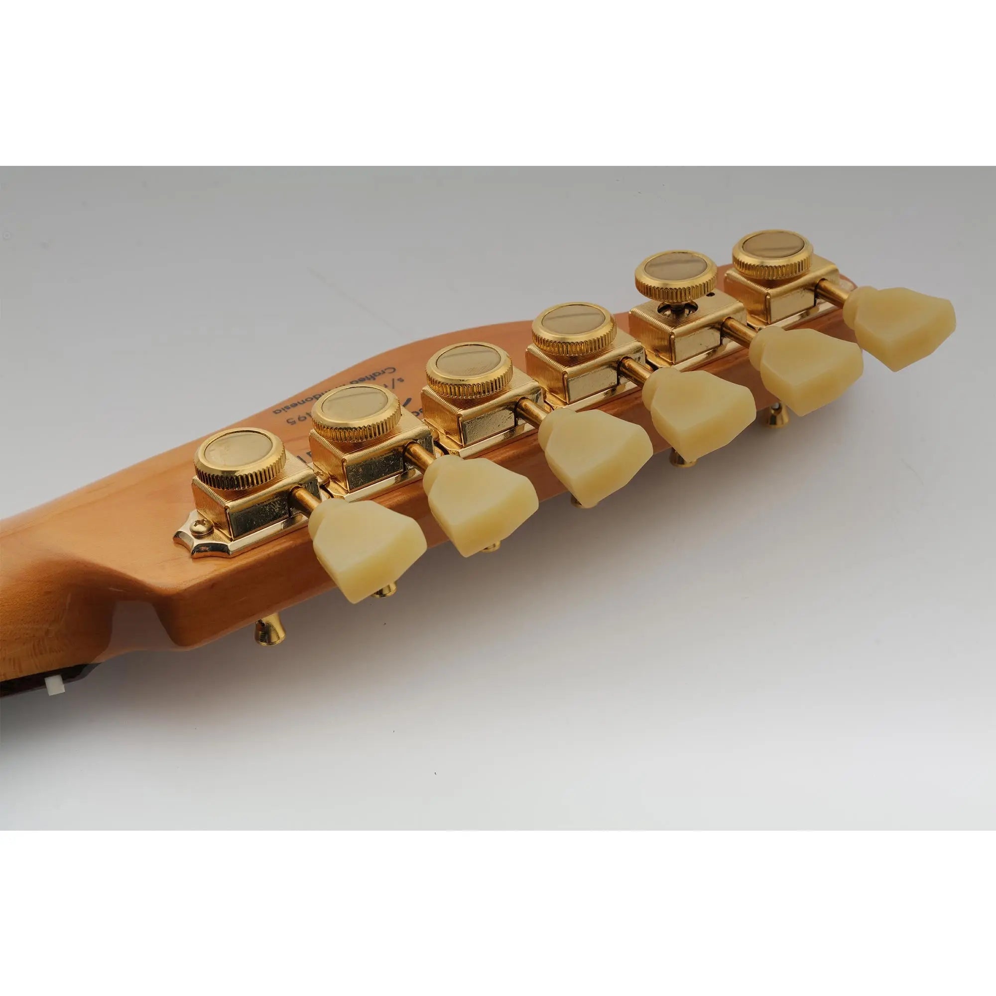 Application of musiclily pro vintage hybrid style keystone button 6 inline guitar locking tuners tuning pegs keys machine heads set for strat tele style electric guitar mx2239p