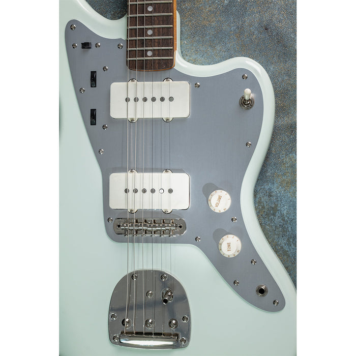 Musiclily Ultra 13穴 アルマイト アルミニウム製ピックガード ヴィンテージ'60s Jazzmasterジャズマスターエレキギター用 ゴールド