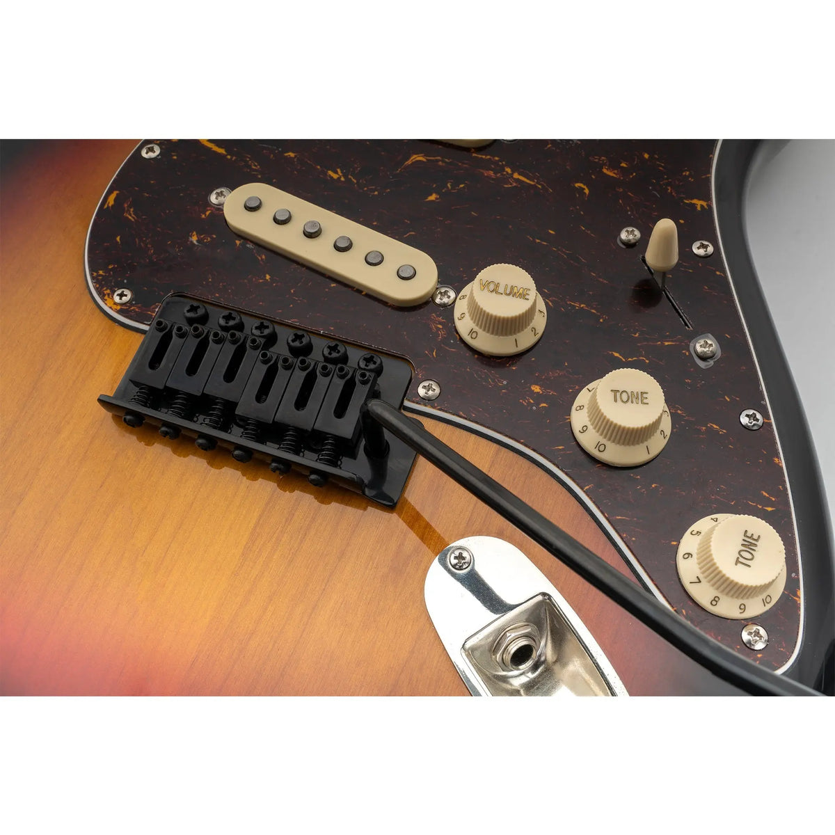 Application of musiclily pro 52 5mm 6 screw modern style saddles guitar tremolo bridge with 40mm brass block for squier strat style electric guitar mx2591p