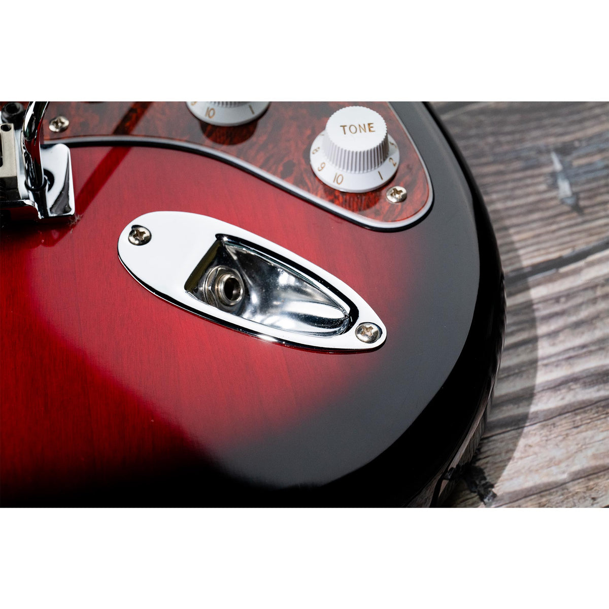 Placa de soquete de jack em forma de barco de aço Musiclily Pro com furo de 10mm para guitarra elétrica estilo Strat