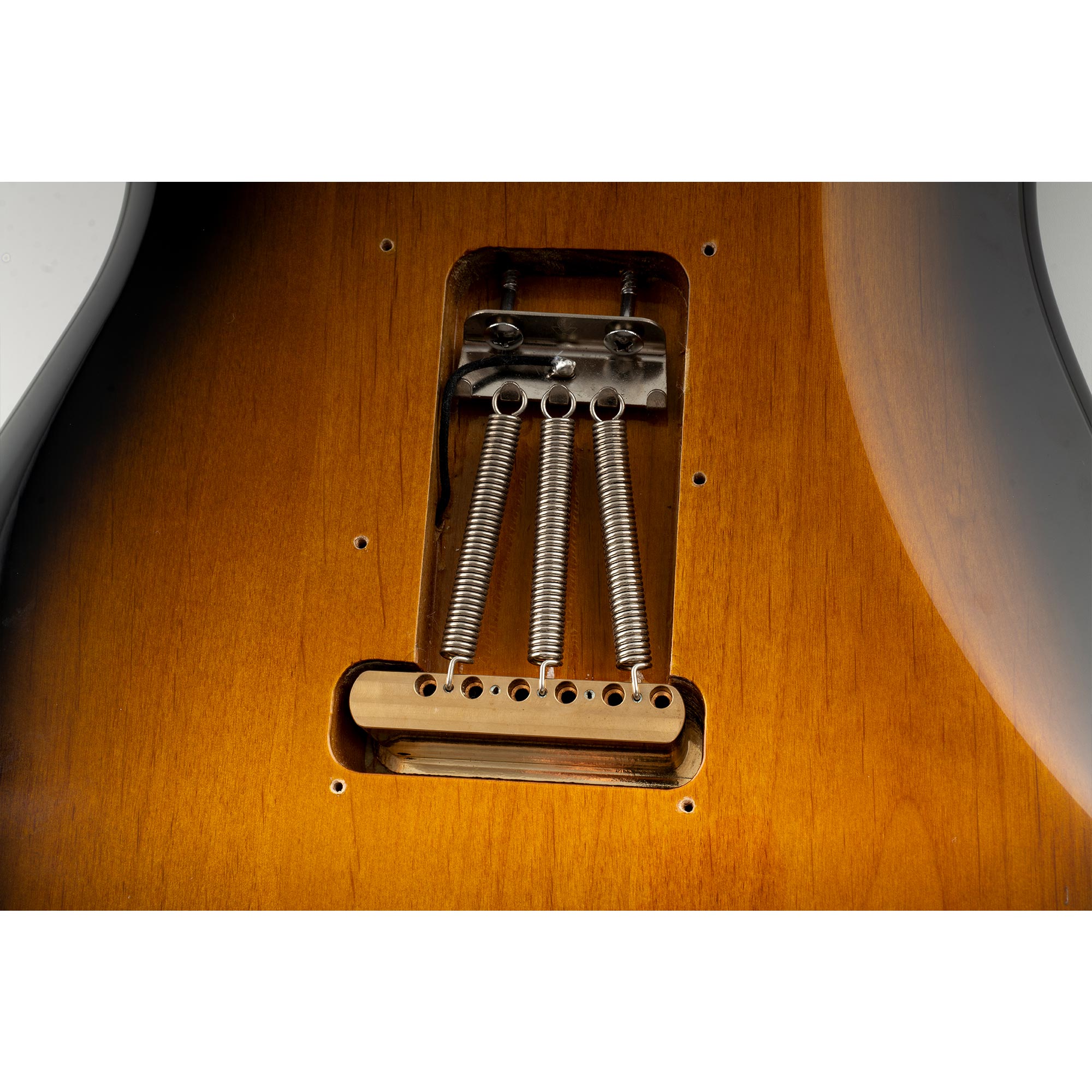 Usage show of musiclily ultra 56mm2 7 32 inch american vintage style 6 screw st tremolo bridge with steel bent saddles 42mm solid brass block push in arm for strat style electric guitar mx3022bp