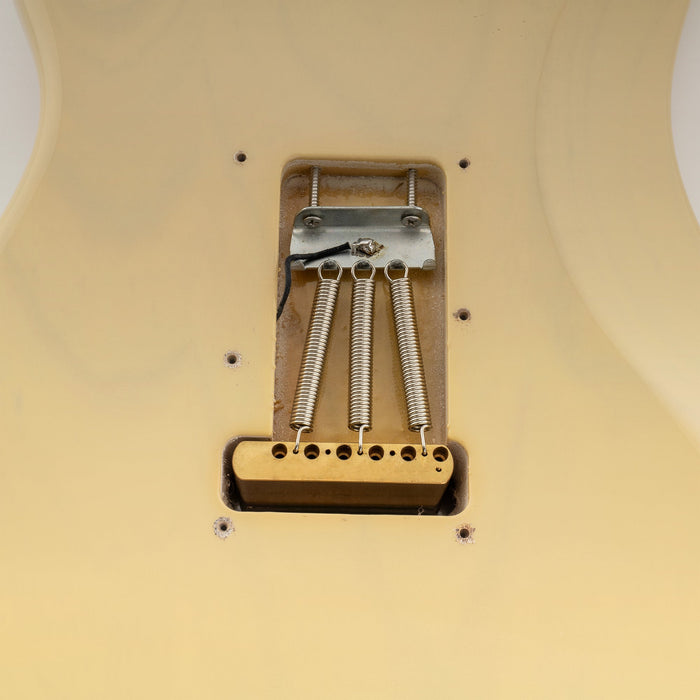 Musiclily Ultra 10.5mmピッチ アメリカンヴィンテージ 6点支持 トレモロユニット ブリッジ 硬化鋼プレスサドル 42mmソリッド真鍮ブロック 押し込み式アーム STストラトStratエレキギター用 ブラック