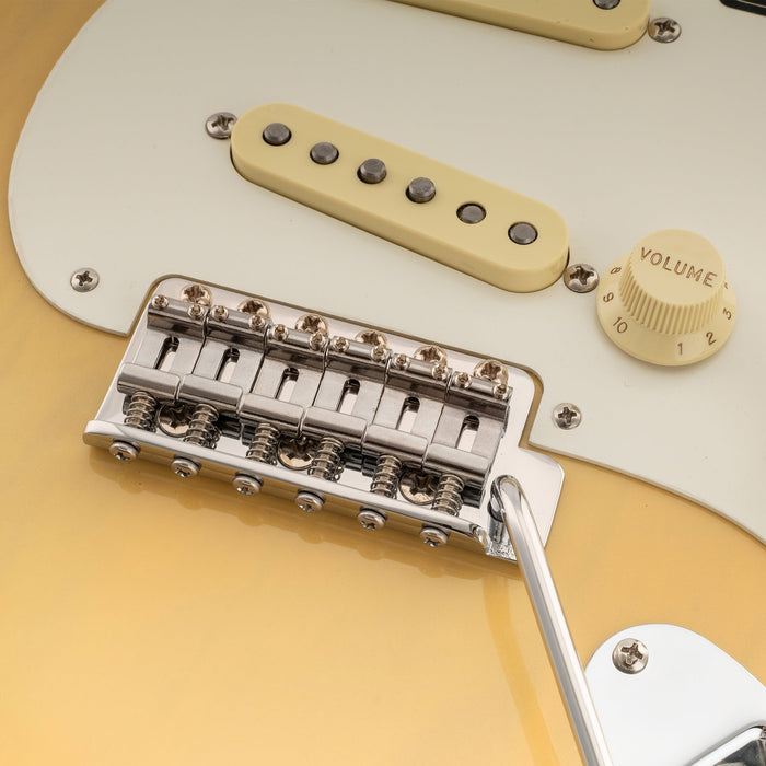 Musiclily Ultra 11.2mmピッチ 硬化鋼 ヴィンテージ プレスサドル Stratストラトエレキギターブリッジ用 ブラック(6個セット)