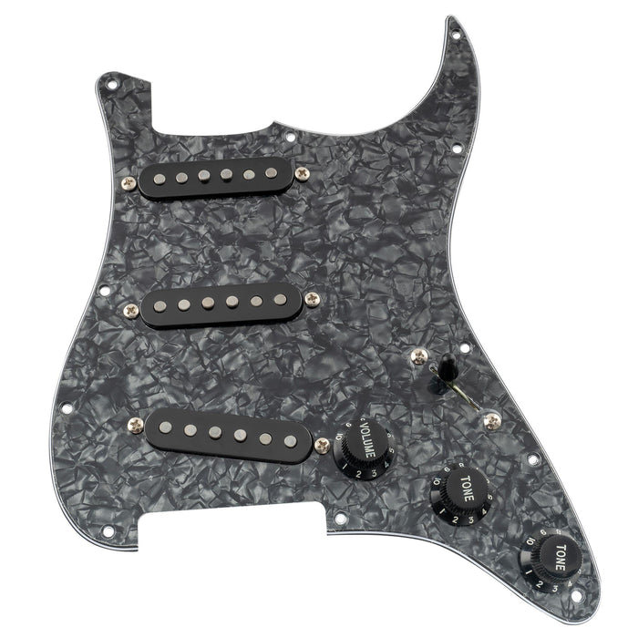 Musiclily Pro 配線済みキット スタンダードSSSピックガード スタッガードポールピース アルニコ5マグネット シングルコイルArtecピックアップセット付き STストラトエレキギター用 4プライ エイジドホワイトパール