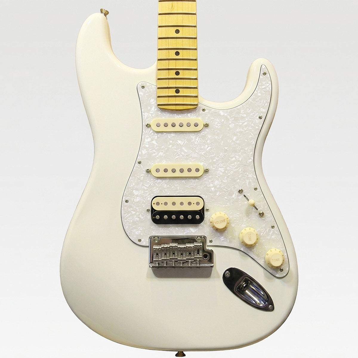 Musiclily Pro Auto-Split Pre-wired Standard HSS Pickguard with Artec Pickups Alnico 5 Magnet for ST Style Electric Guitar