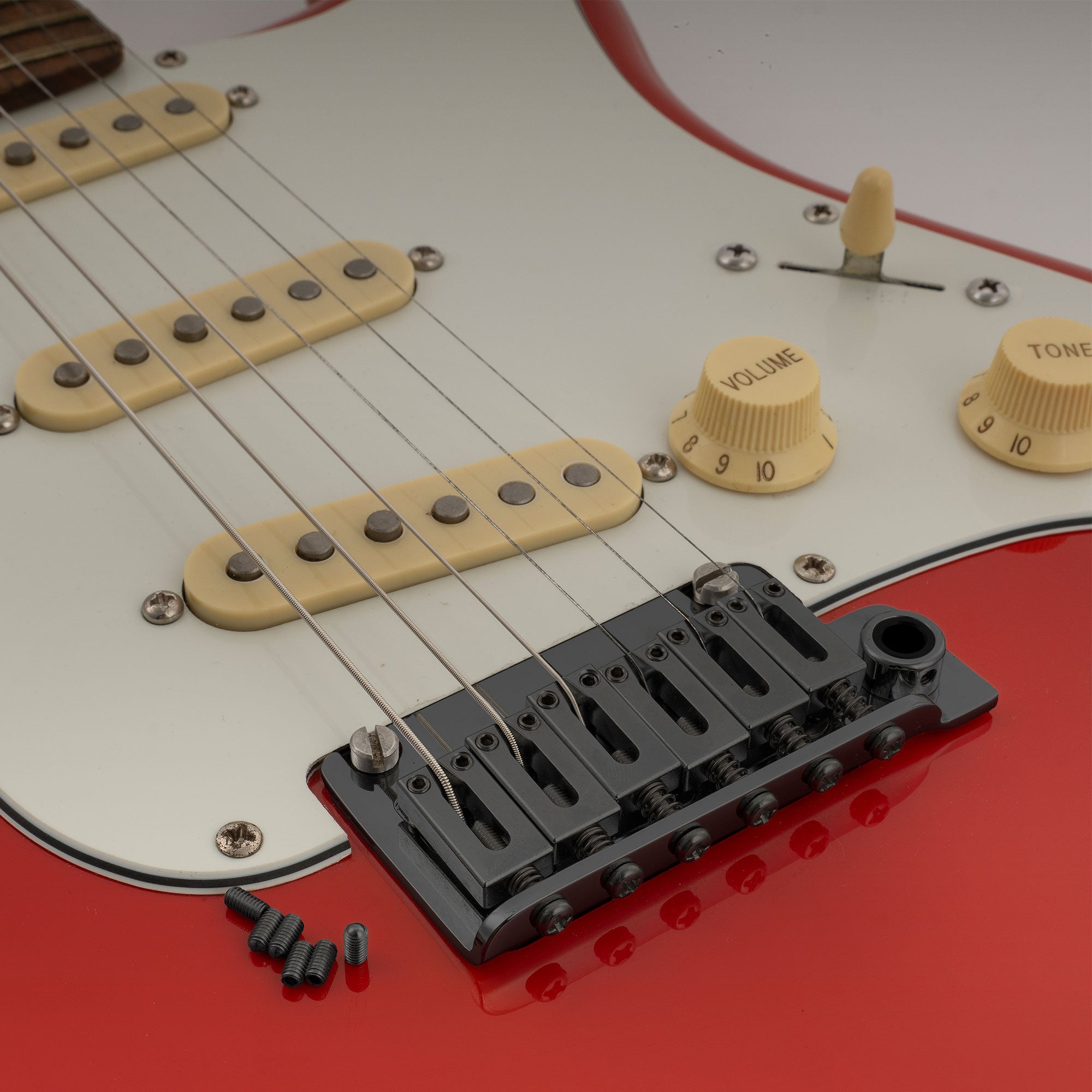 Musiclily Tornillos de ajuste de altura de sillín de acero inoxidable M3x6mm de medición ultra para puente de guitarra eléctrica, bajo importado, conjunto de 20