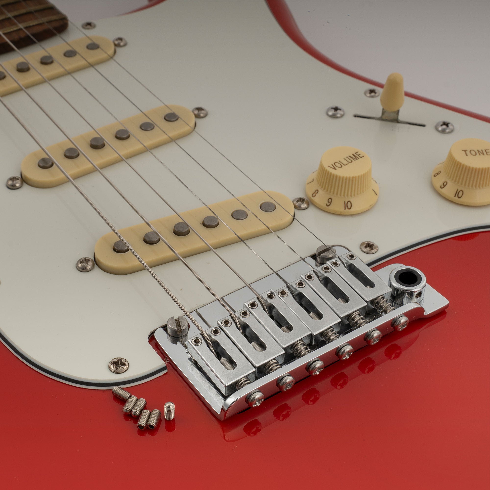 Musiclily Tornillos de ajuste de altura de sillín de acero inoxidable M3x6mm de medición ultra para puente de guitarra eléctrica, bajo importado, conjunto de 20