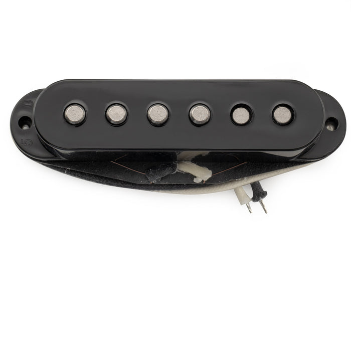 detail of musiclily pro st 50s staggered alnico 5 single coil middle pickup 5 9k for strat style electric guitar mx3420p