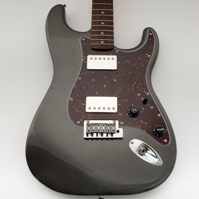 Musiclily Pro 11穴 ST HHピックガード カバードハムバッカー 2ポット穴 Fender Squier Stratストラトエレキギター用 4プライ エイジドホワイトパール