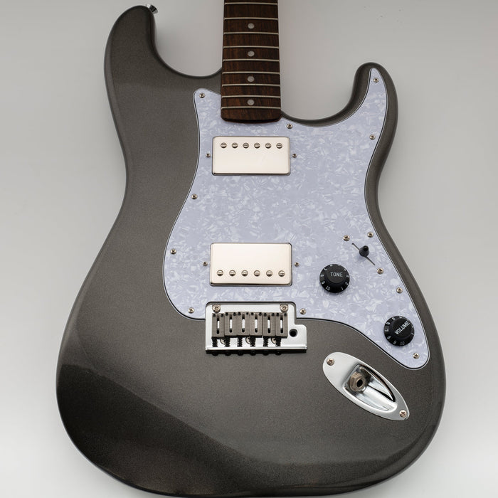 Musiclily Pro 11穴 ST HHピックガード カバードハムバッカー 2ポット穴 Fender Squier Stratストラトエレキギター用 4プライ エイジドホワイトパール