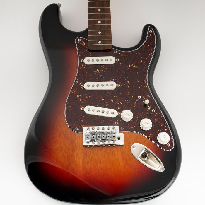 Musiclily Pro 8穴 ST SSSピックガード 2008-2019 中国製Squier Classic Vibe SQ CV 50s Reissue Vintage Stratストラトエレキギター用 4プライ エイジドホワイトパール