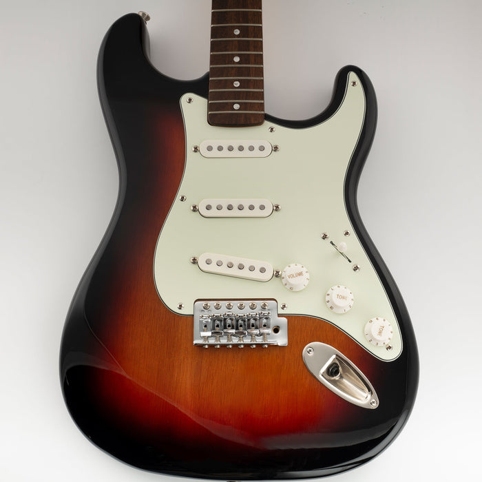 Musiclily Pro 8穴 ST SSSピックガード 2008-2019 中国製Squier Classic Vibe SQ CV 50s Reissue Vintage Stratストラトエレキギター用 4プライ エイジドホワイトパール