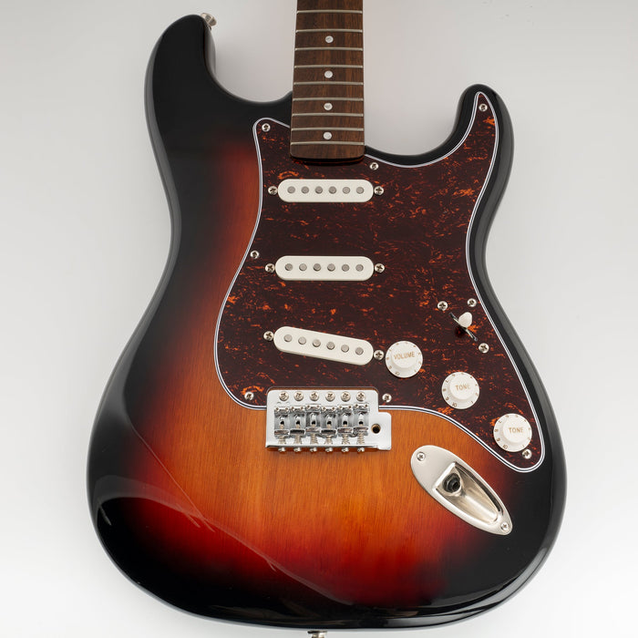 Musiclily Pro 8穴 ST SSSピックガード 2008-2019 中国製Squier Classic Vibe SQ CV 50s Reissue Vintage Stratストラトエレキギター用 4プライ エイジドホワイトパール