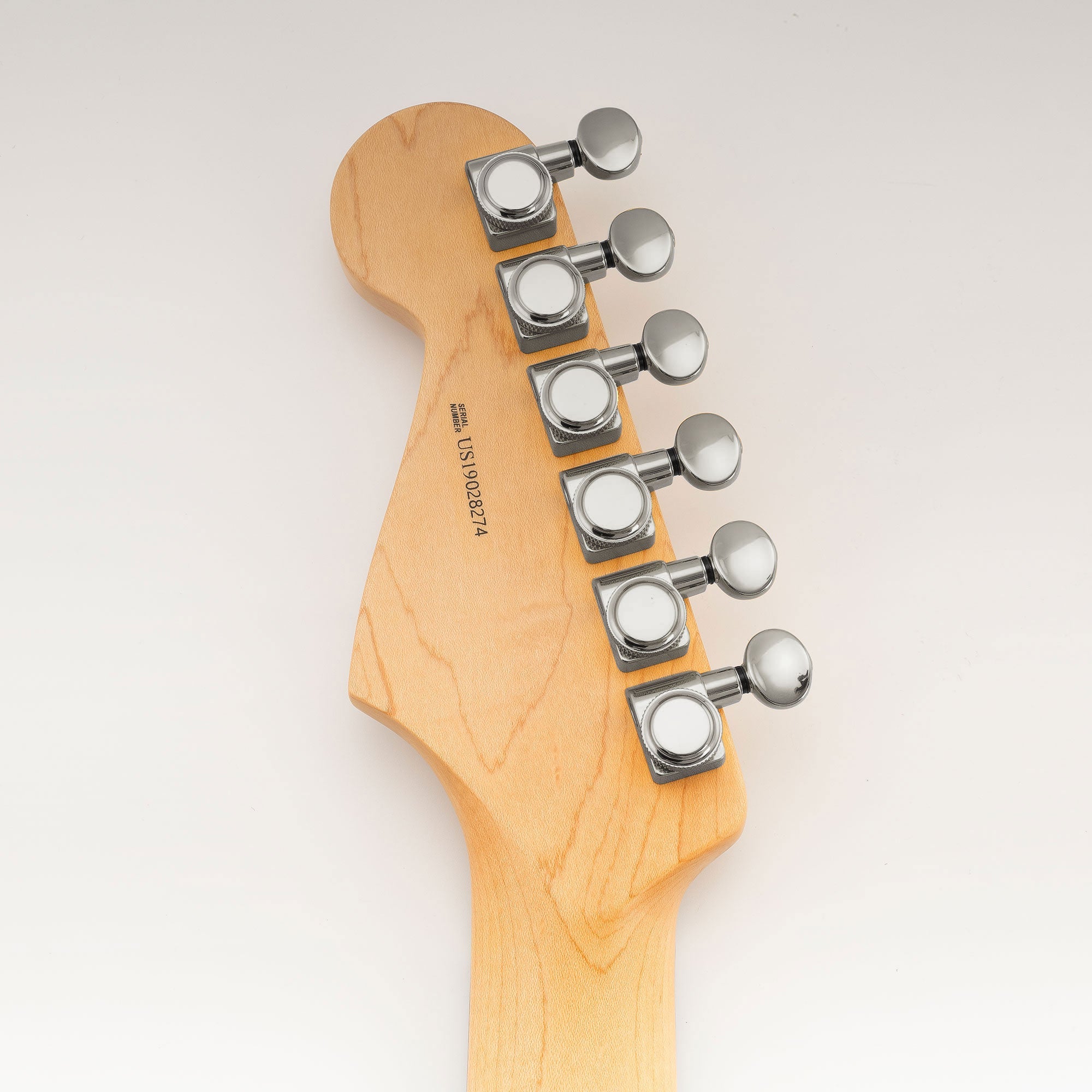 Musiclily Pro R18K-13 6-рядный 18:1 Передаточное число, 2-контактный полностью герметичный блокирующий механизм, тюнеры для электрогитары в стиле Fender Strat Tele с винтажной овальной кнопкой