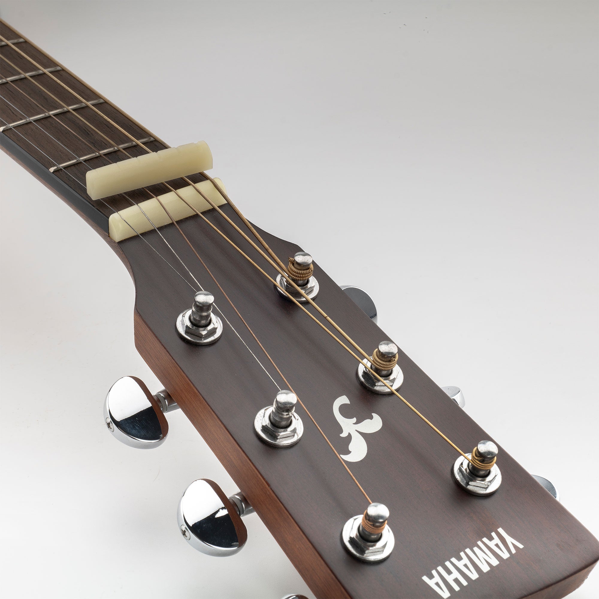 2 Capotasti In Osso Pre-scanalati Per Chitarra Acustica Musiclily Pro – 44x5x9 Mm, Fondo Piatto, Per