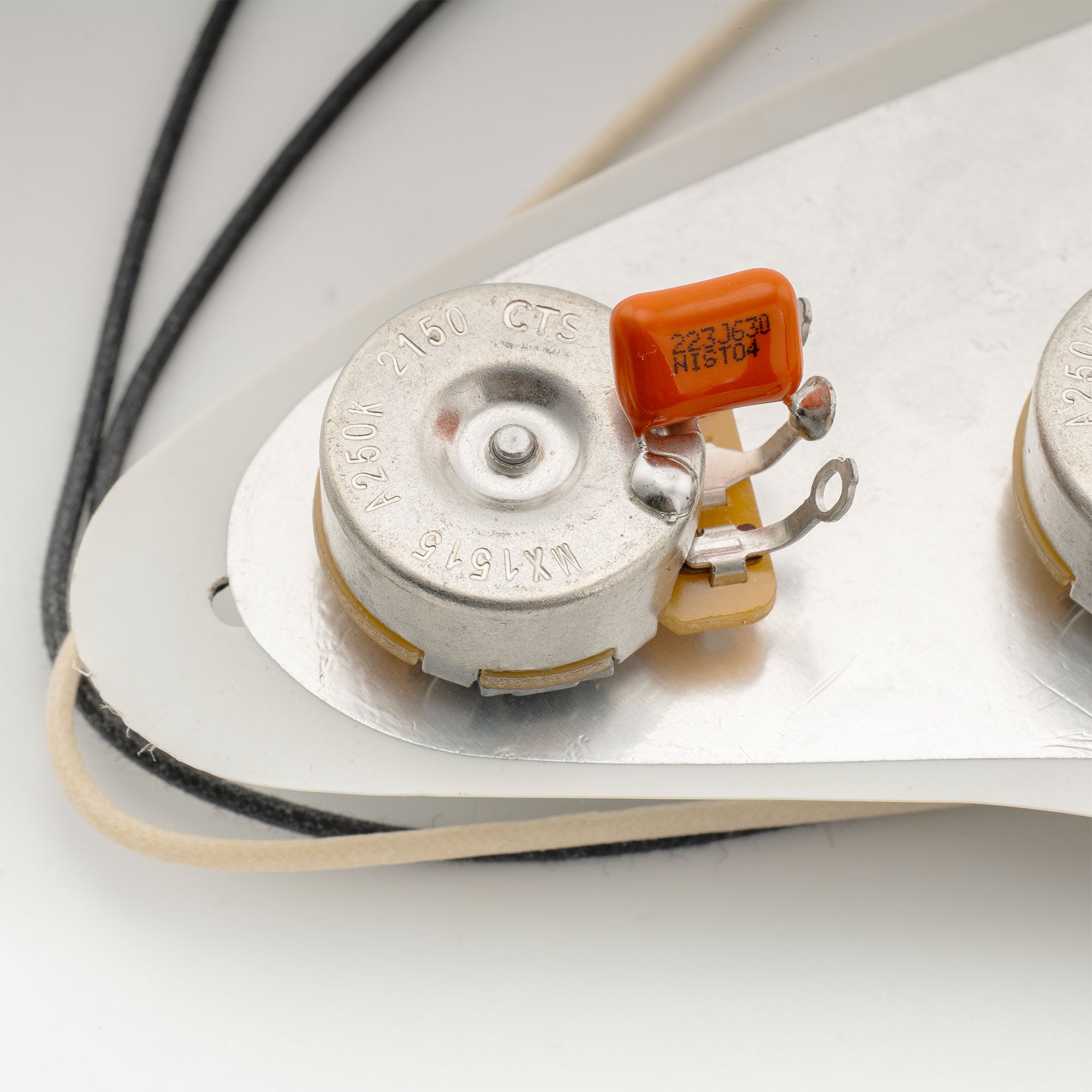 Musiclily Pro NISSEI Japan Orange MPE CBB Metallized Polypropylene Film Capacitors .022uF 5% 630V for Electric Guitar Bass (Set of 10)