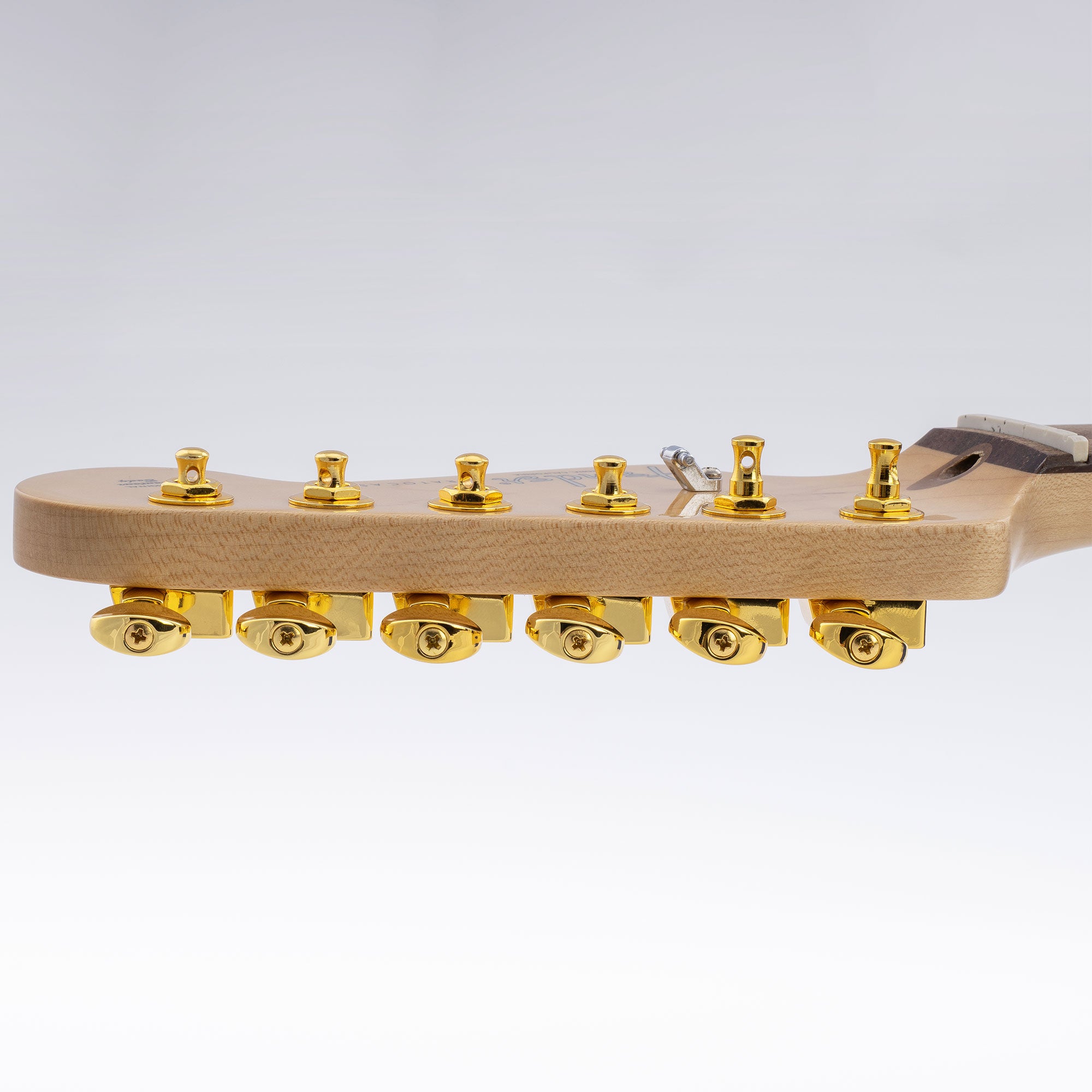 Musiclily Pro R18K-22 Single 18:1 Ratio 2-Pin Full Sealed Guitar Tuner Bass Side 22mm Post Machine Head Tuning Peg Key with Vintage Oval Button for Fender Strat Tele Style Electric Guitar