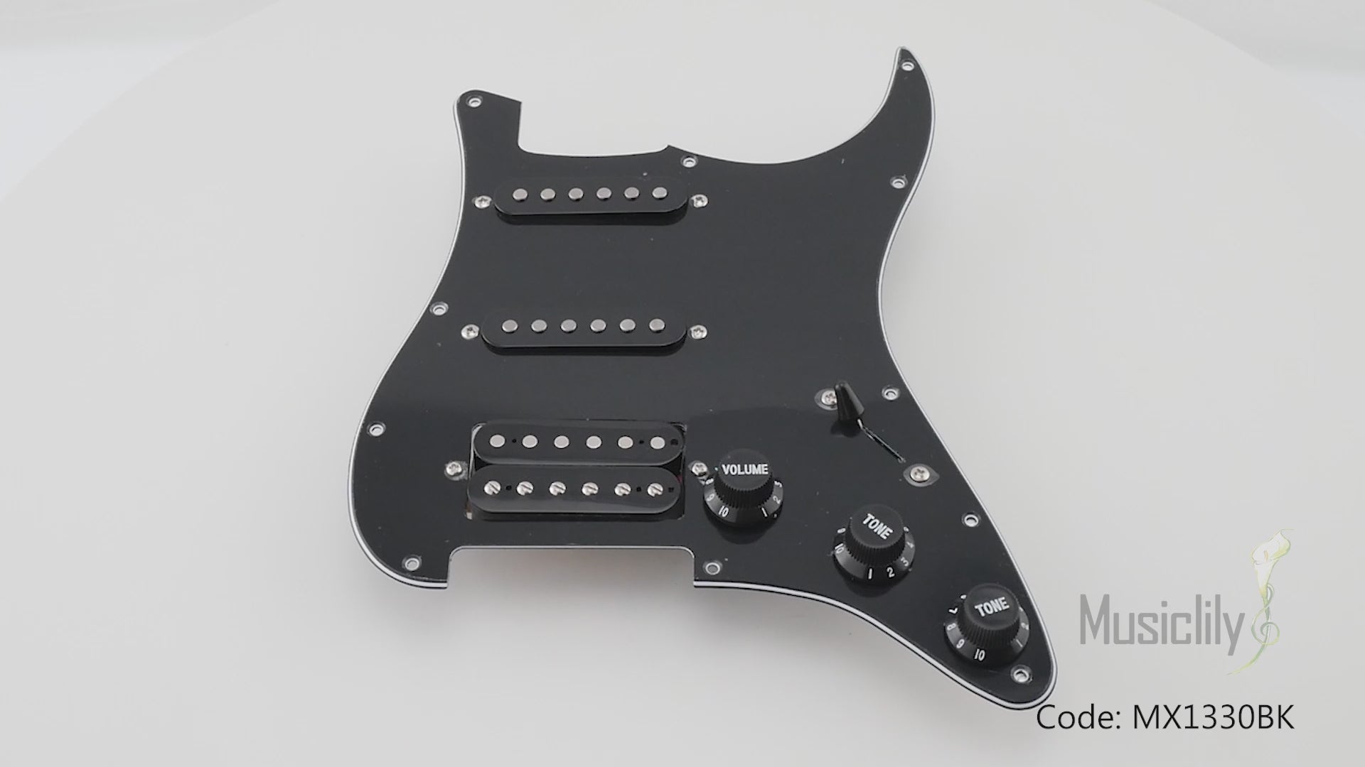Musiclily Basic Pre-wired Loaded Standard ST-HSS Pickguard with Alnico 5 Magnet Pickups Set for Strat Style Electric Guitar